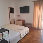 Niki * سفيتي بيتار